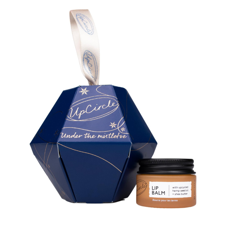 Under The Mistletoe - Festive Bauble - 1 item included: Vegan + Cruelt